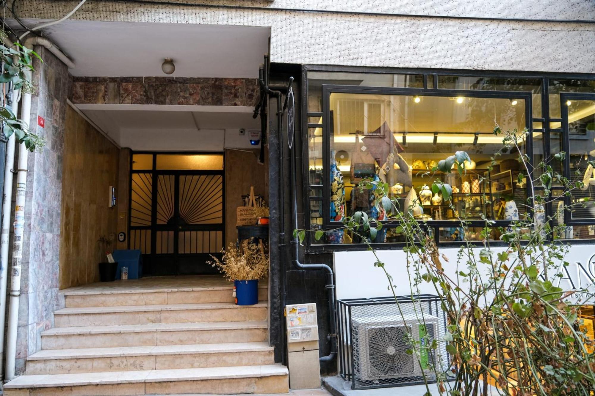 Taksim Pera House Apartment Istanbul Exterior photo